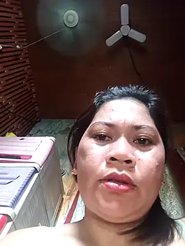 SweetChubbyMommy_02's cam snapshot