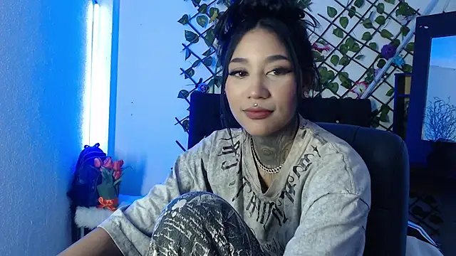 lyam_ebony_'s cam snapshot