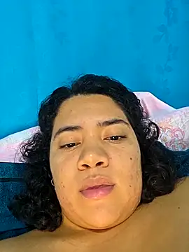 Watagatapitusberry1 live sex cam