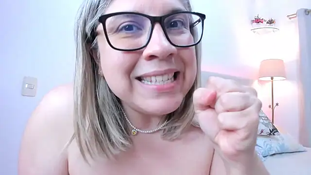 MissMaria live sex cam