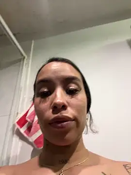 MarieLeon live sex cam