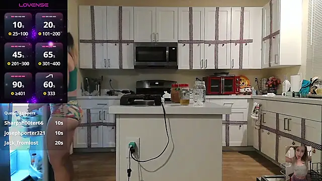 Blondiewithanass's cam snapshot