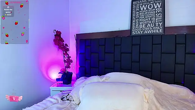 Lexi_Howard_'s cam snapshot