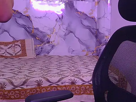 Its-ishikaa's cam snapshot