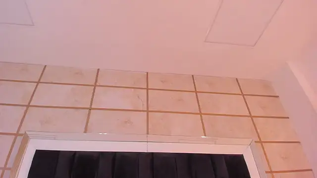 RoxyLior's cam snapshot