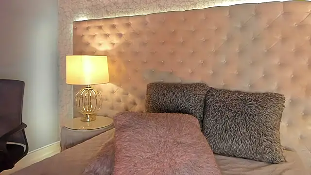 AlannaBlakes's cam snapshot