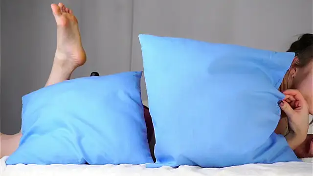 MelaniSeiver's cam snapshot