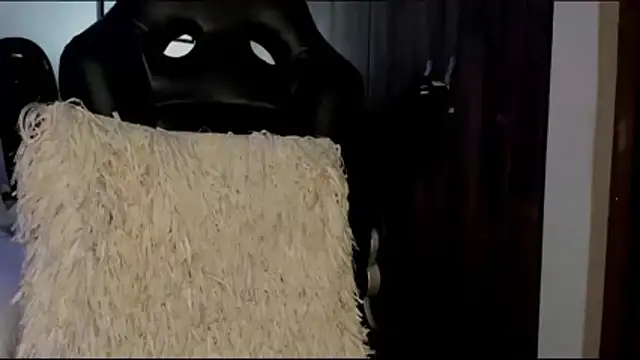 HollyEvanz's cam snapshot