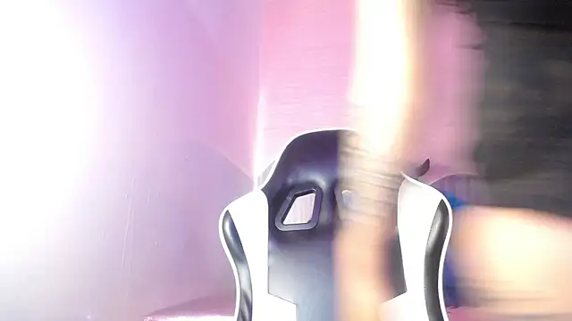 tamara_brown_t's cam snapshot