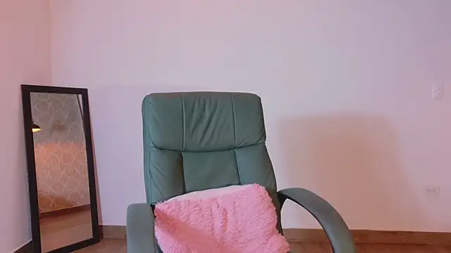 Cloe16_'s cam snapshot