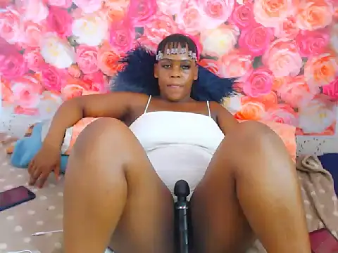 MiniMinaj's cam snapshot