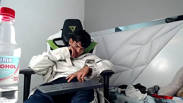 Lil_babyyy_ live sex cam