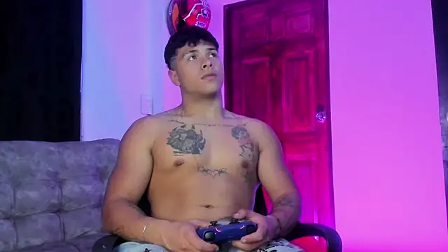 Dominic_Biker__ live sex cam