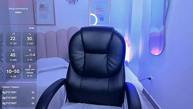 Karliie_kloss_'s cam snapshot