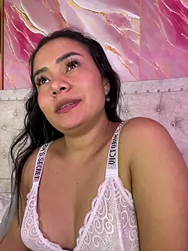 Rousse_blue live sex cam