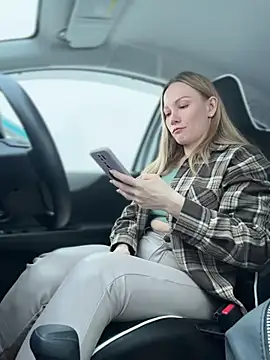 LavenderHot's cam snapshot