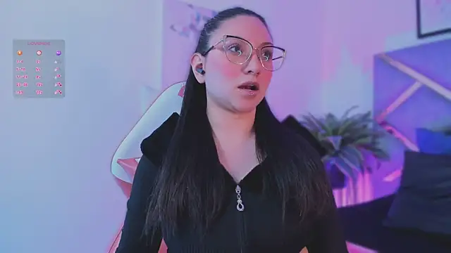 lucy_neil's cam snapshot