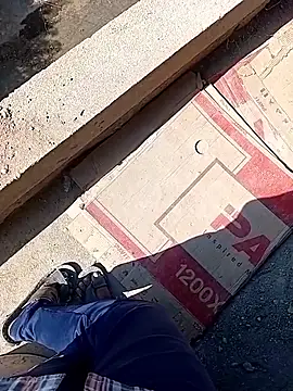 Horny-boyyy live sex cam