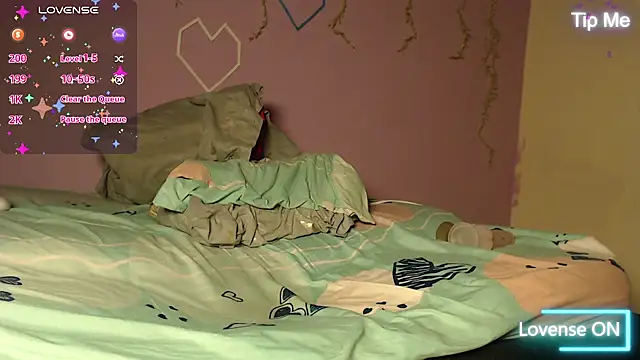 Dante_Bear_'s cam snapshot