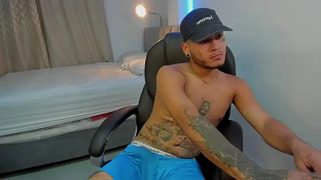 master_evil07's cam snapshot