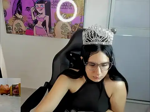 queen_findom1's cam snapshot