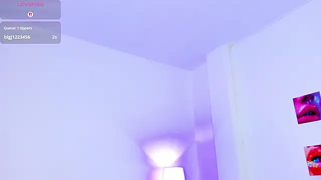 naomy_68 live sex cam