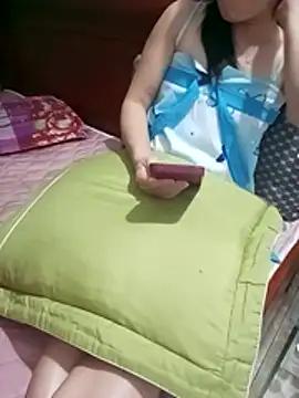 Sweet-Berryy's cam snapshot