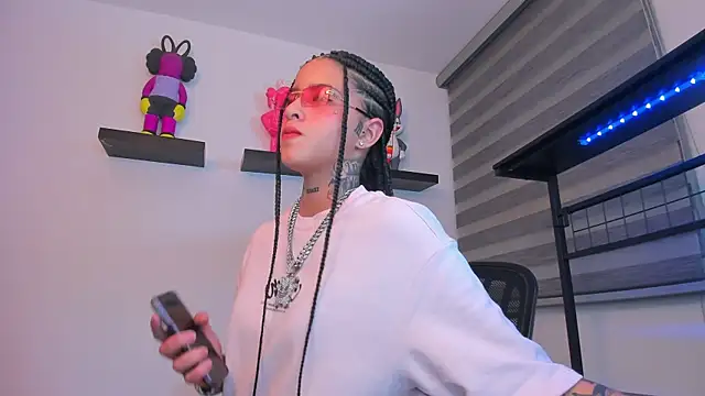 Gangster_Girl live sex cam