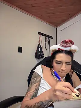 Hilary_pinkk live sex cam