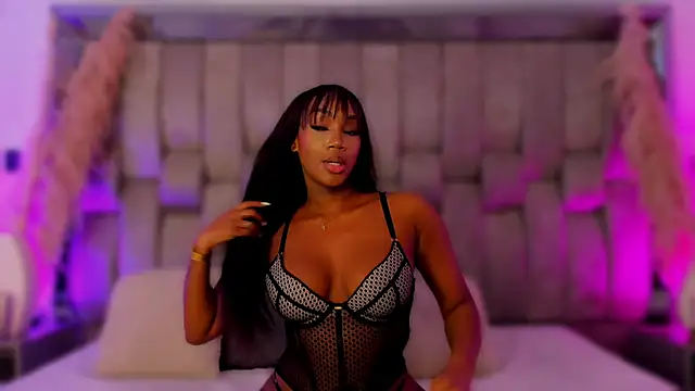 ChaynnaCooper's cam snapshot