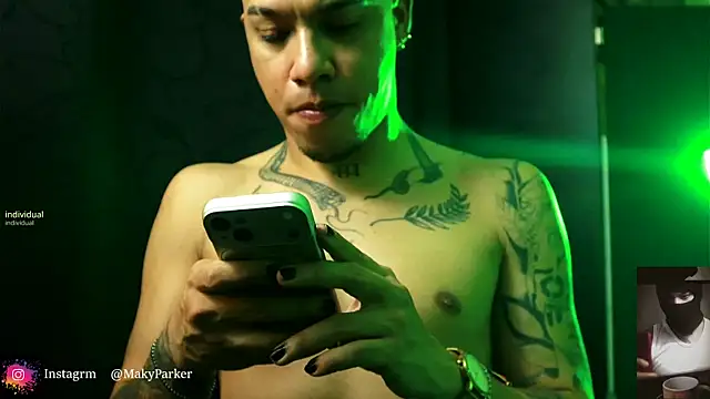 AlphaMasterXxx's cam snapshot