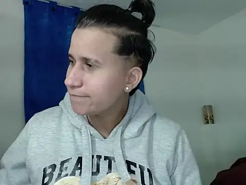 Im_Milan_Rs's cam snapshot