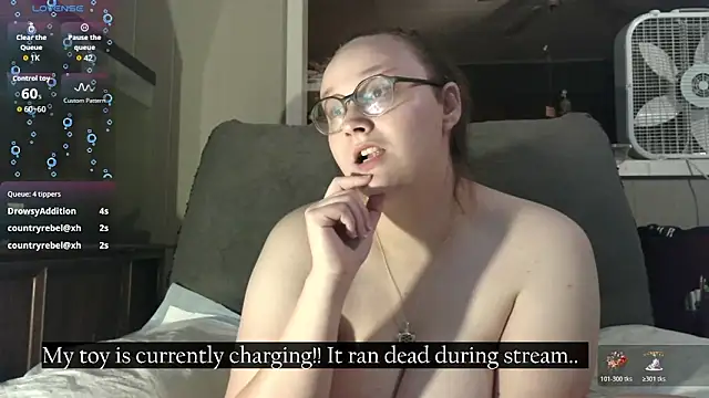 TurtleLady420's cam snapshot