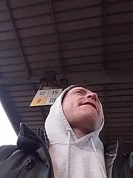 openlegsforyou's cam snapshot