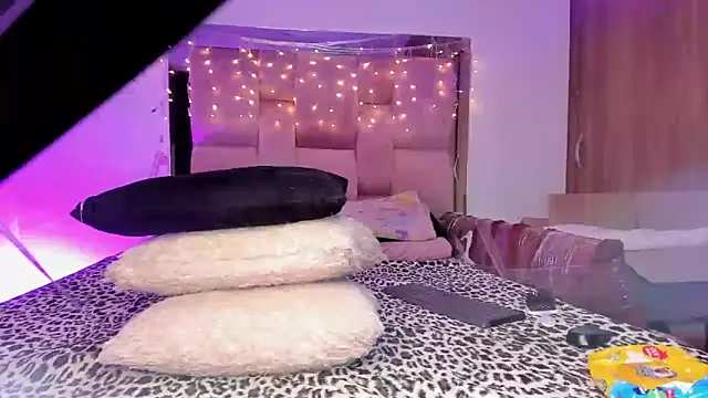 emily_lady20 live sex cam