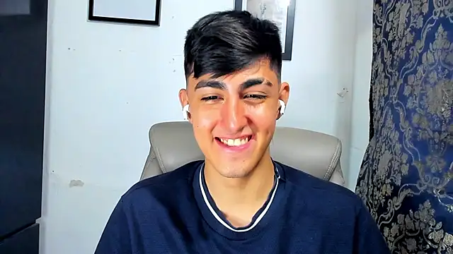 babymaik live sex cam