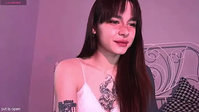 xx_lily's cam snapshot