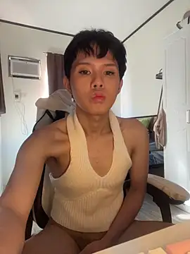 Plaxtique live sex cam