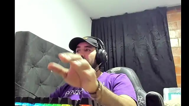 coolfriki's cam snapshot