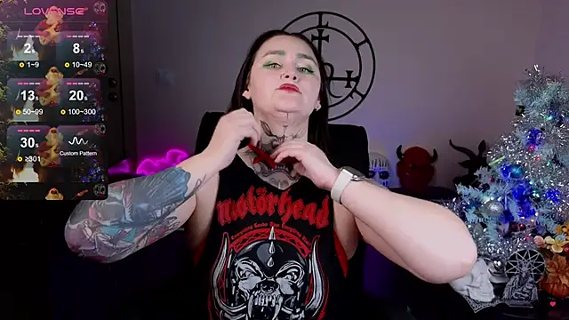 Emmybrightj_'s cam snapshot