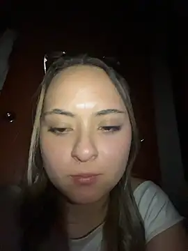 Lilaa2305's cam snapshot