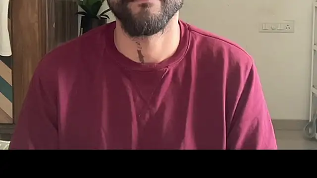 MakeMeAwareAah's cam snapshot