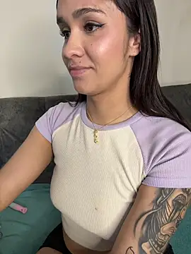 Isabella-Teen's cam snapshot