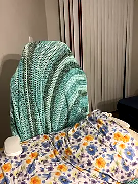 SafeinouterSpace's cam snapshot