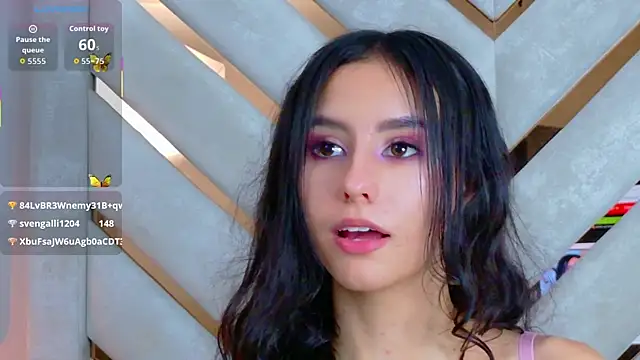 Sarah-Grace's cam snapshot