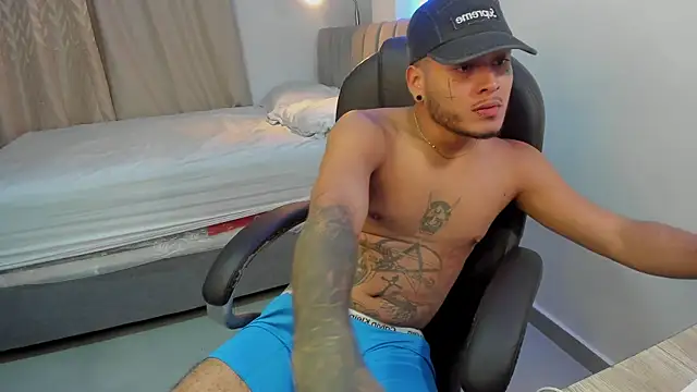 master_evil07's cam snapshot