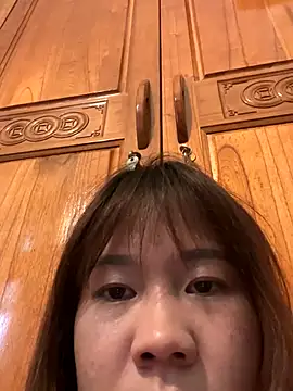 qinejr37's cam snapshot