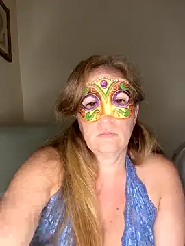 largeboobies30's cam snapshot