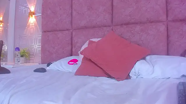 LilyRoxi's cam snapshot