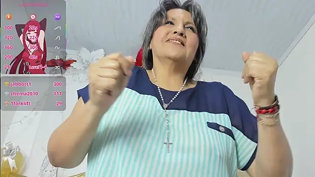 merlyna_goldens's cam snapshot